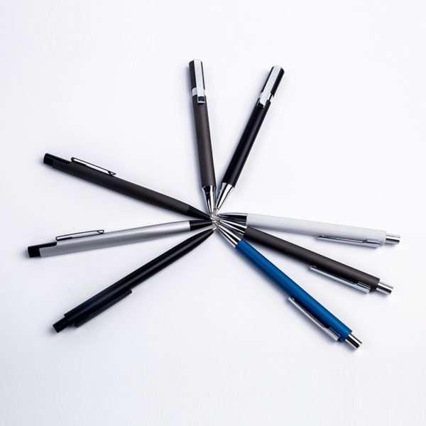 custom engraved pens