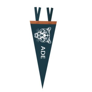custom pennant flags