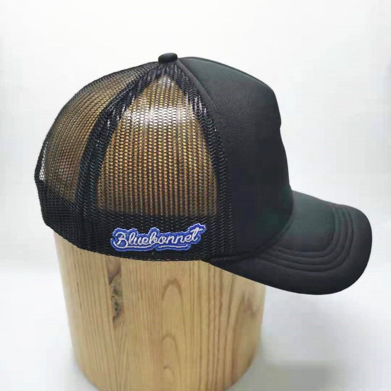 make hats with logo