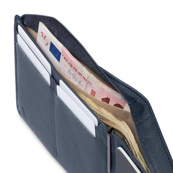 designer travel organizer