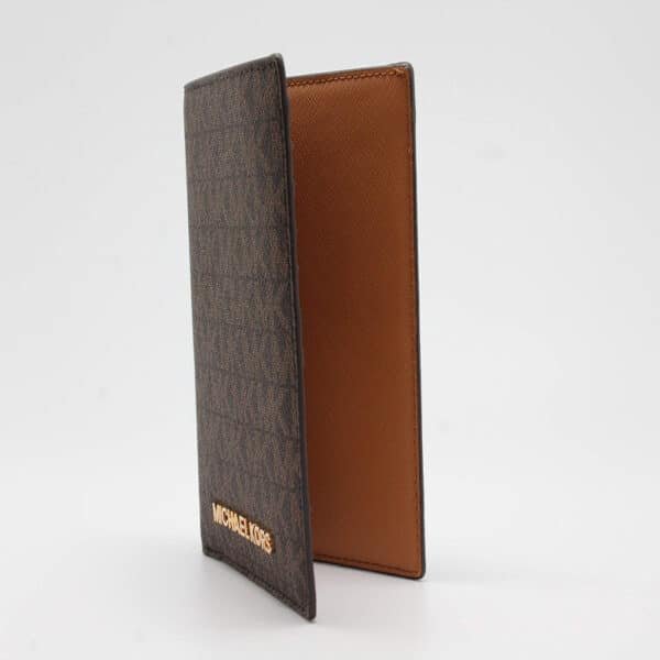 designer travel wallet womens