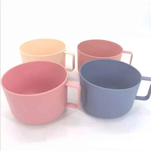 big plastic cups with handles
