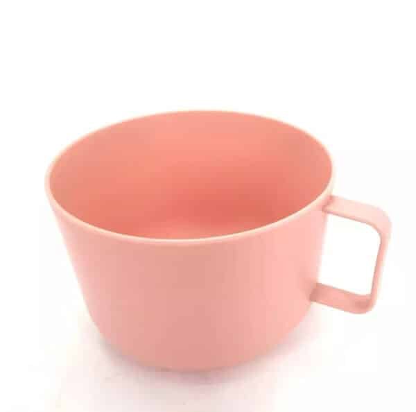 big plastic cups with handles