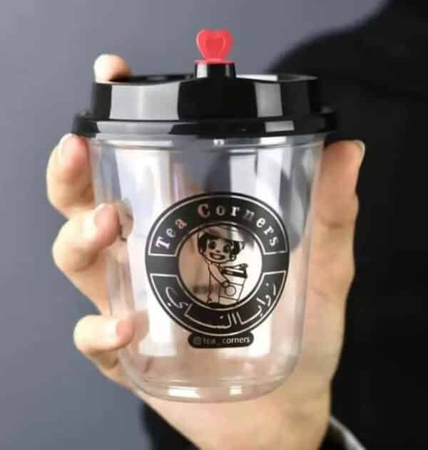 clear plastic coffee cups