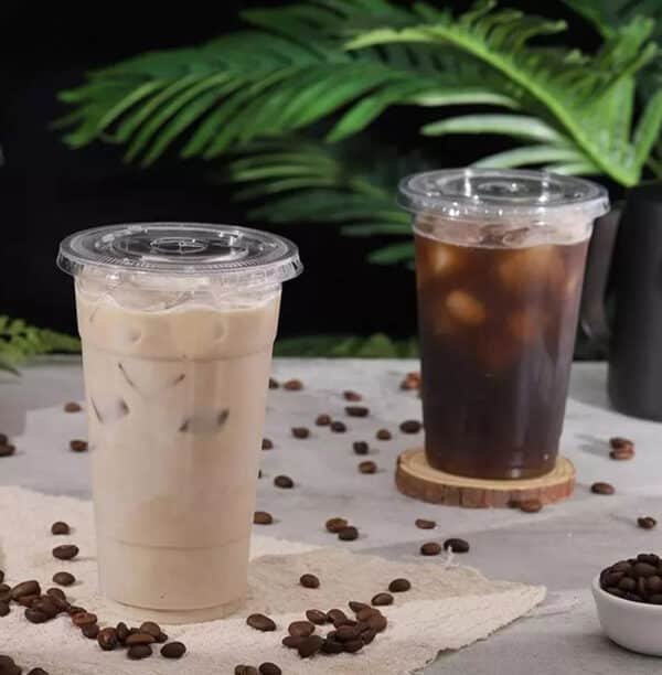 clear plastic cups