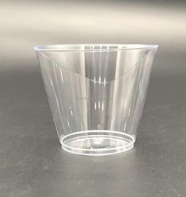 clear plastic ice cream cups