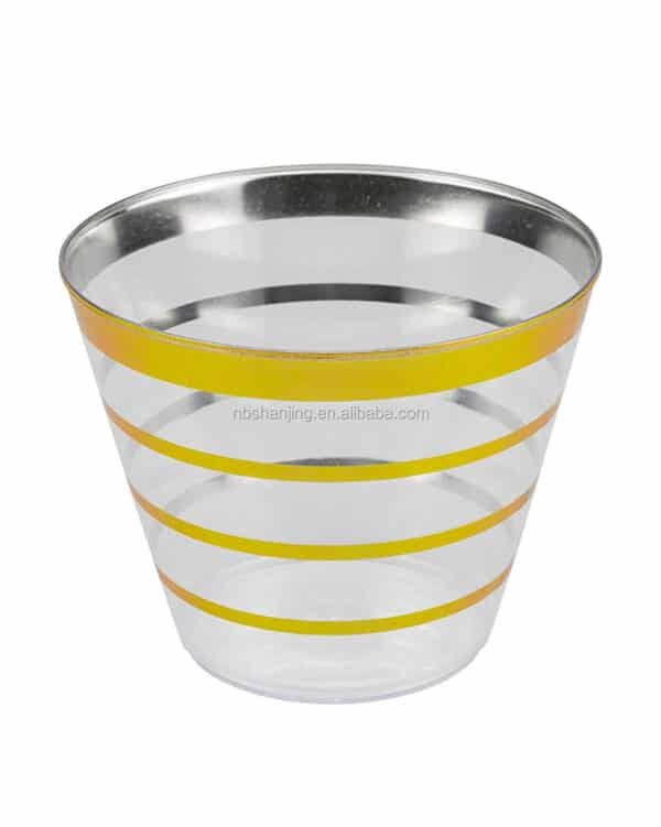 clear plastic ice cream cups