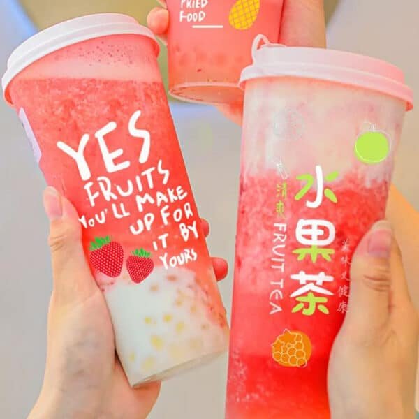 hard plastic cups with lids