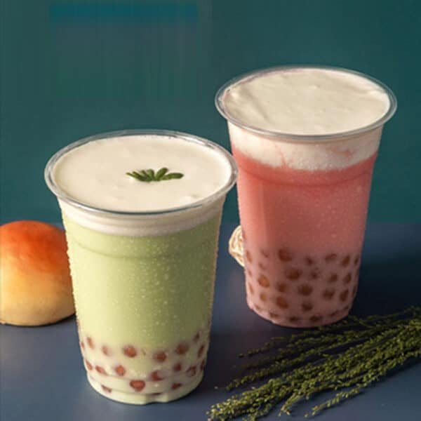 plastic cups with lids