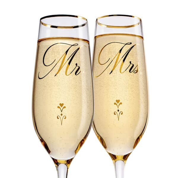 bride and groom champagne flutes