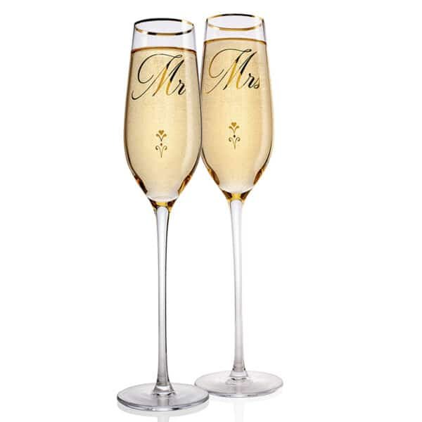bride and groom champagne flutes