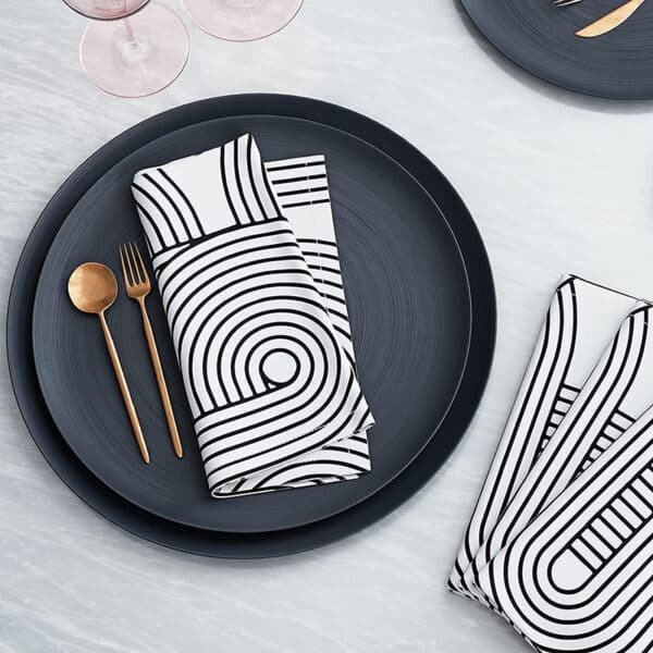 custom cloth dinner napkins