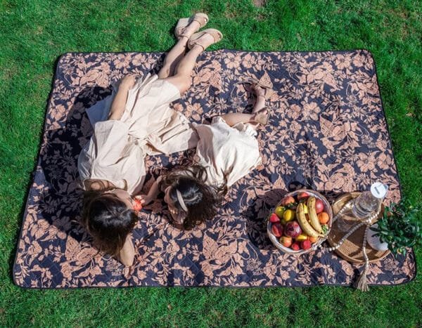 large picnic blankets