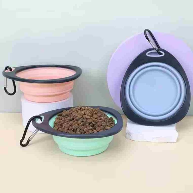 وعاء طعام قابل للطي مخصص للكلاب