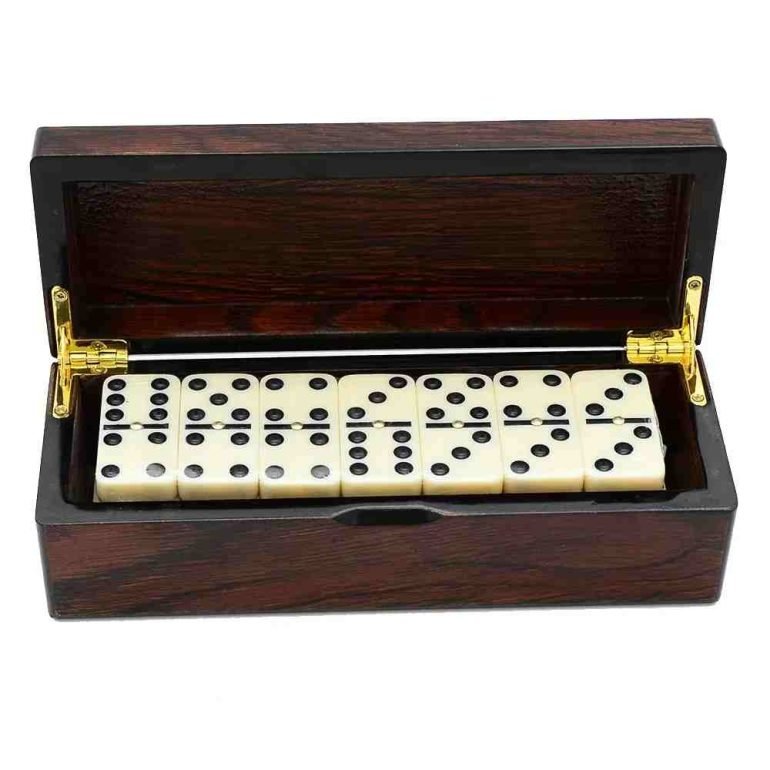 custom engraved dominoes