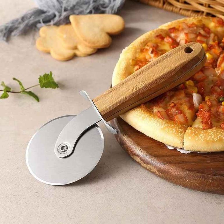 custom pizza cutter - Ideal